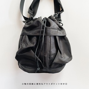 Out pocket drawstring bag (black)