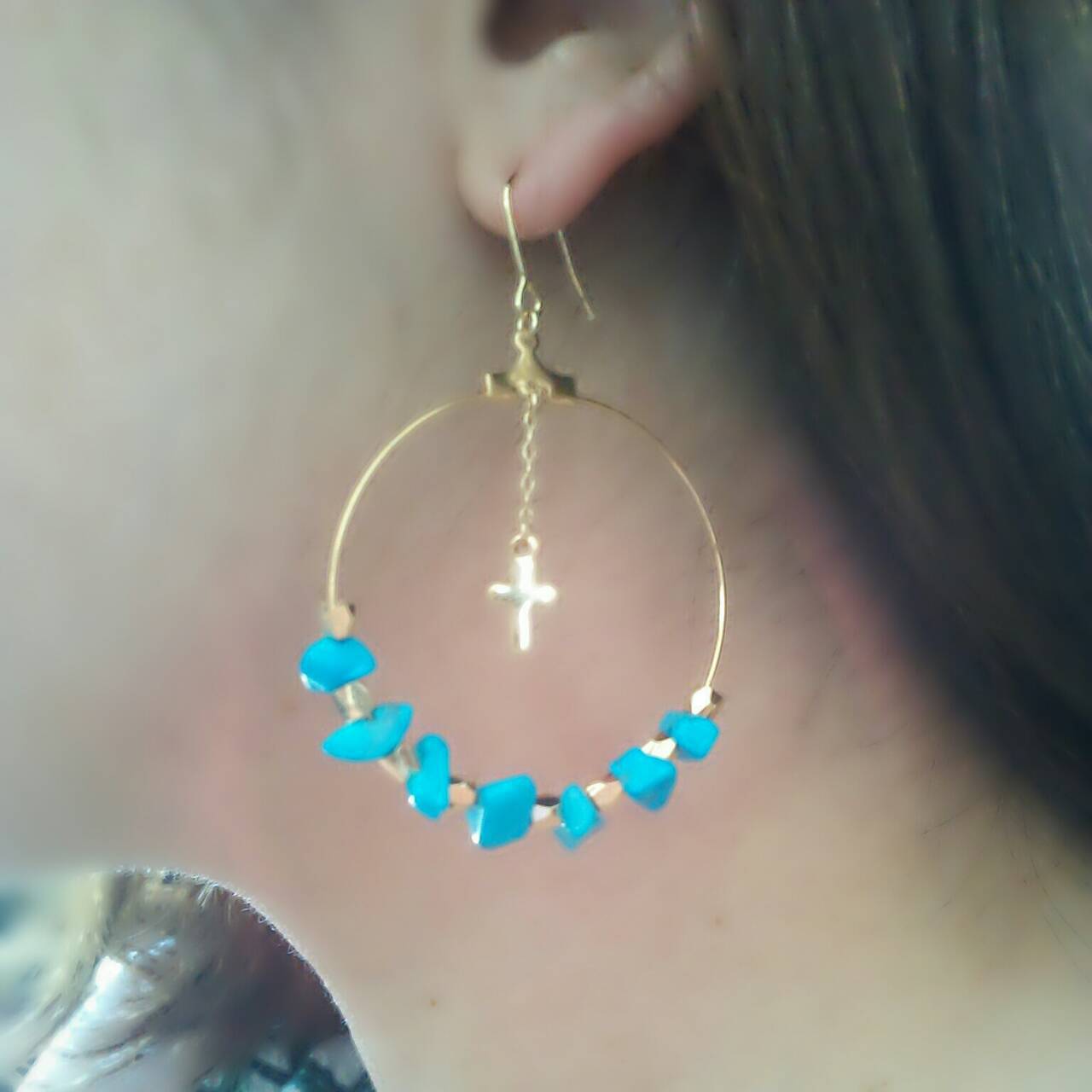 パールとターコイズのフープピアス 14kgf ピアス】ターコイズ パール・夏のシンプル フープ | iichi