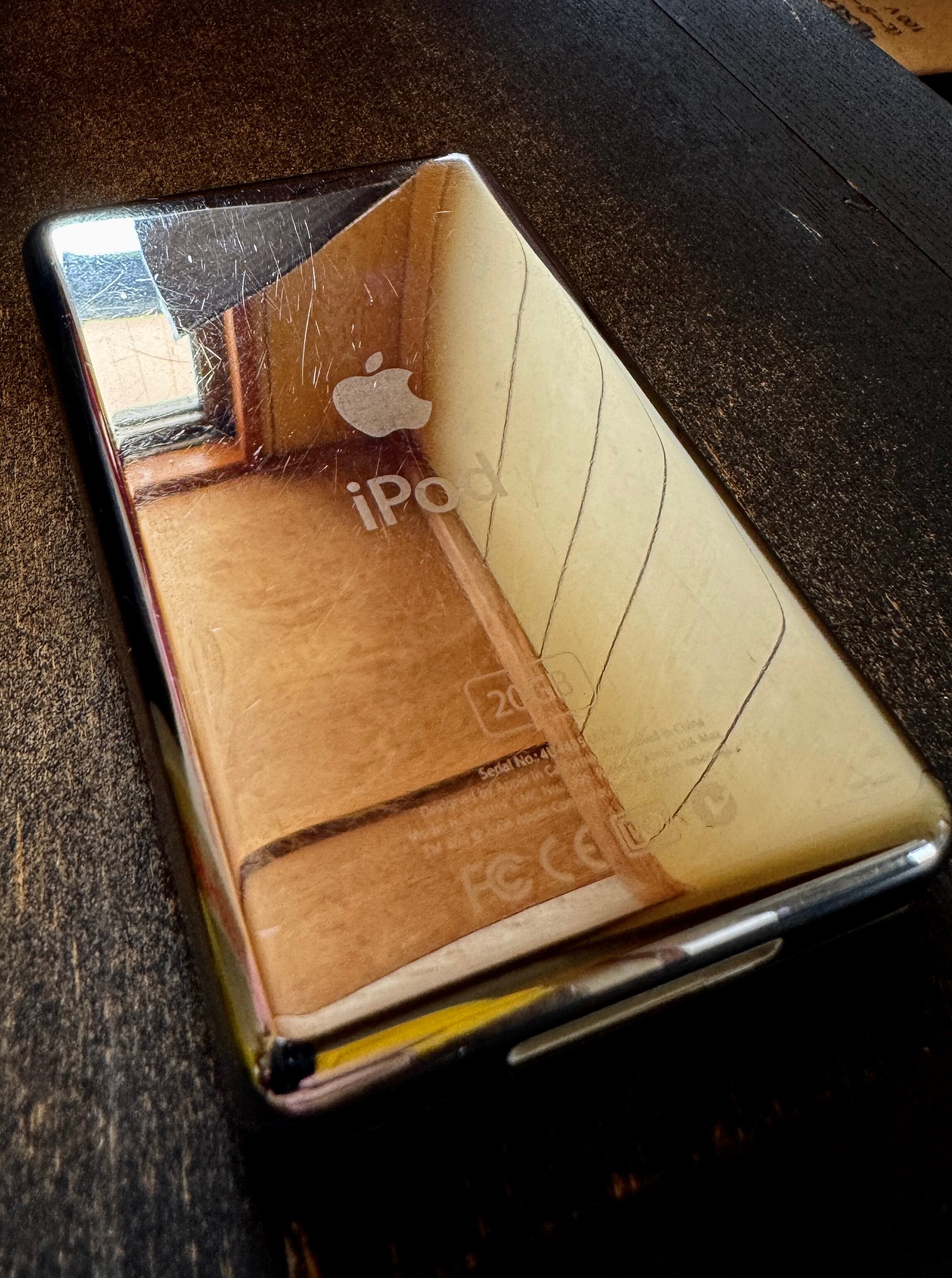 Apple 第4世代 iPod 20GB｜12V充電USBケーブルセット（Firewire代替品