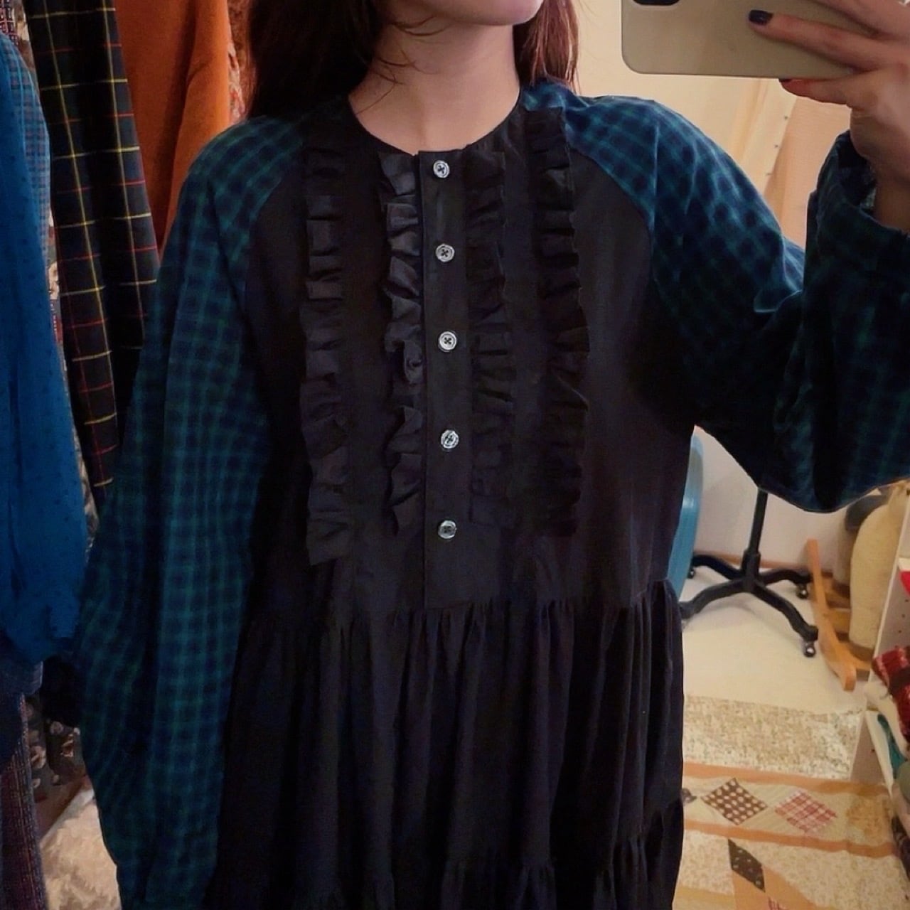 original / black × green check raglan sleeve one-piece