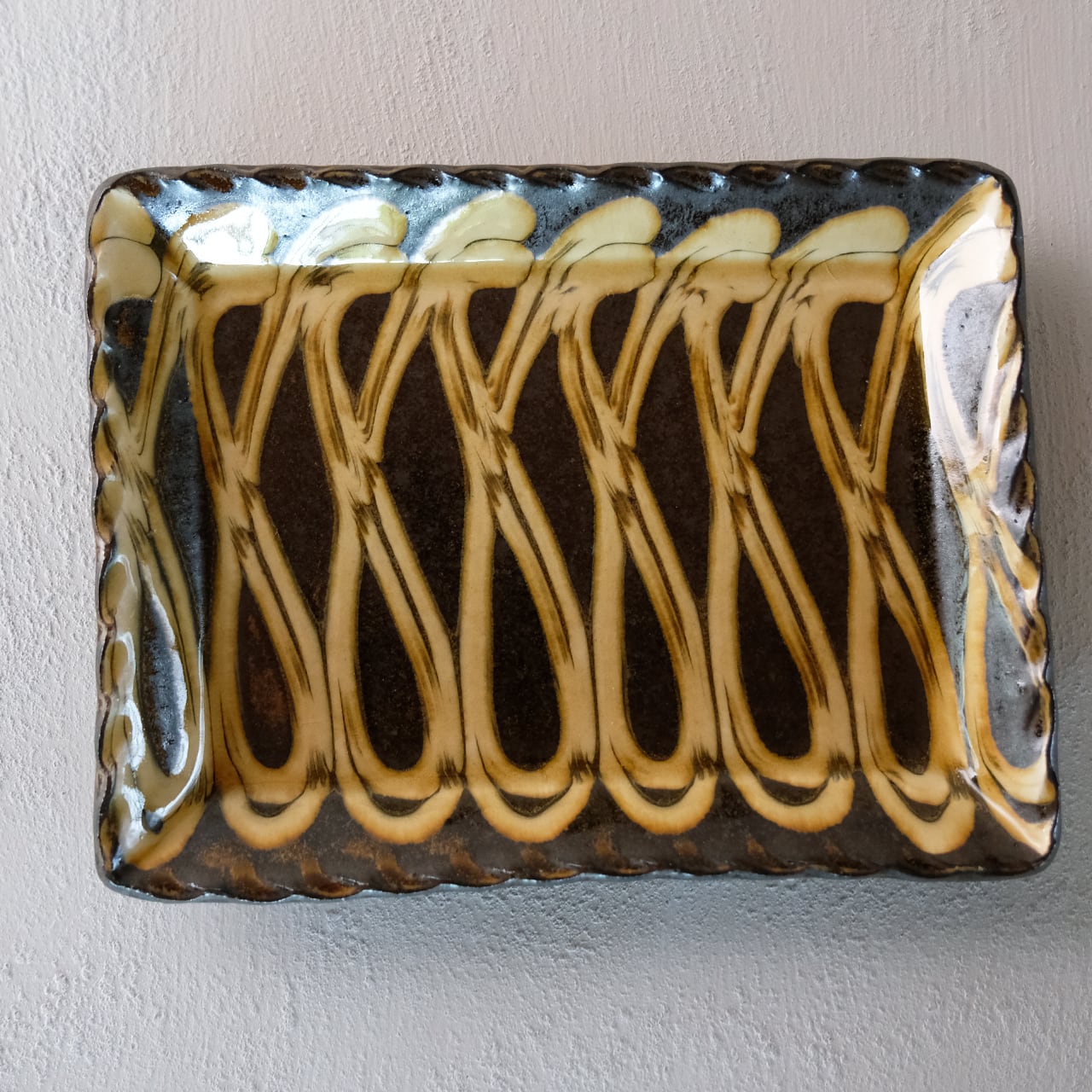 伊藤丈浩 尺皿 スリップウェア 伊藤丈浩 スリップウェア 尺皿｜SAFARI サファリ｜高円寺 吉祥寺