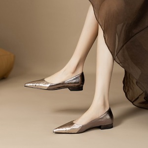 ポインテッドトゥ フラットシューズ ローヒール　G1239