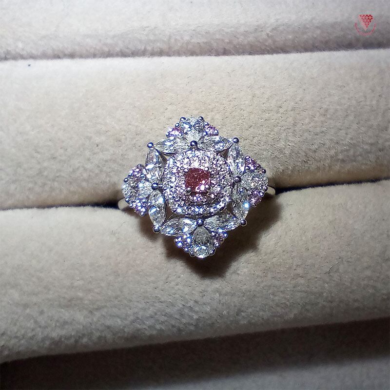 0.079 ct Fancy Intense Pink VS2 (メインストーン CGL付） 天然