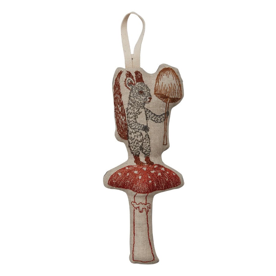 coral & tusk | moncoeur