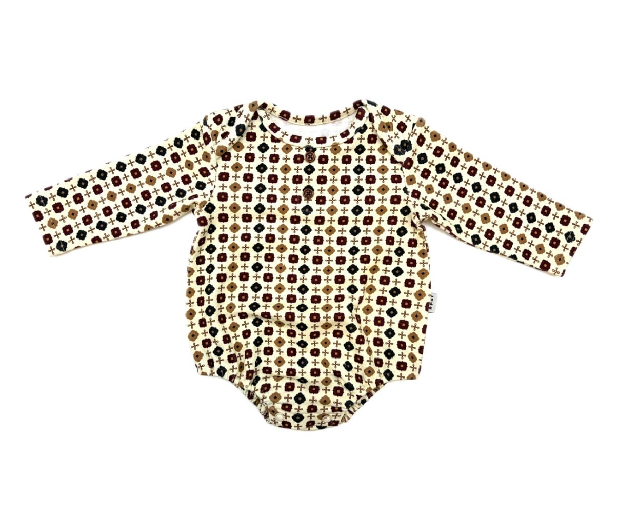 【26AW】&PAL(アンドパル)幾何学柄ロンパス アイボリー(70/80)