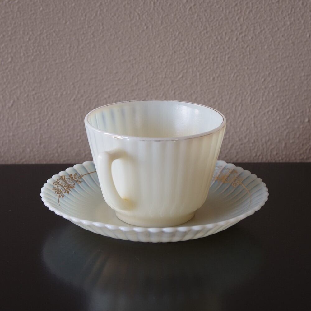 希少】ウランガラスカップ&ソーサー2客パープル