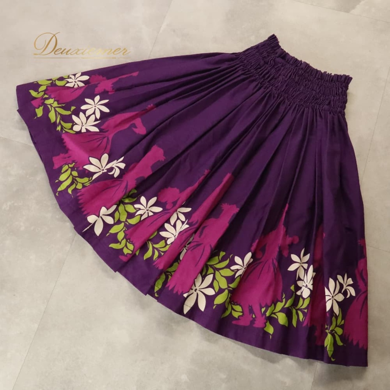 フラダンス 衣装 ALOHA FABRICS アロハファブリック パウスカート パープル系 ティアレ柄 ダンサー柄 踊り子 ハワイアンプリント ハワイアン アロハ フラ ダンス レッスン 練習 シングル スカート フレア 華やか 鮮やか かわいい おしゃれ ピンク系 ホワイト系 グリーン系 紫 白 黄緑