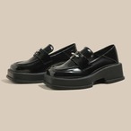 Platform Loafers with Cross Motif (ME509)