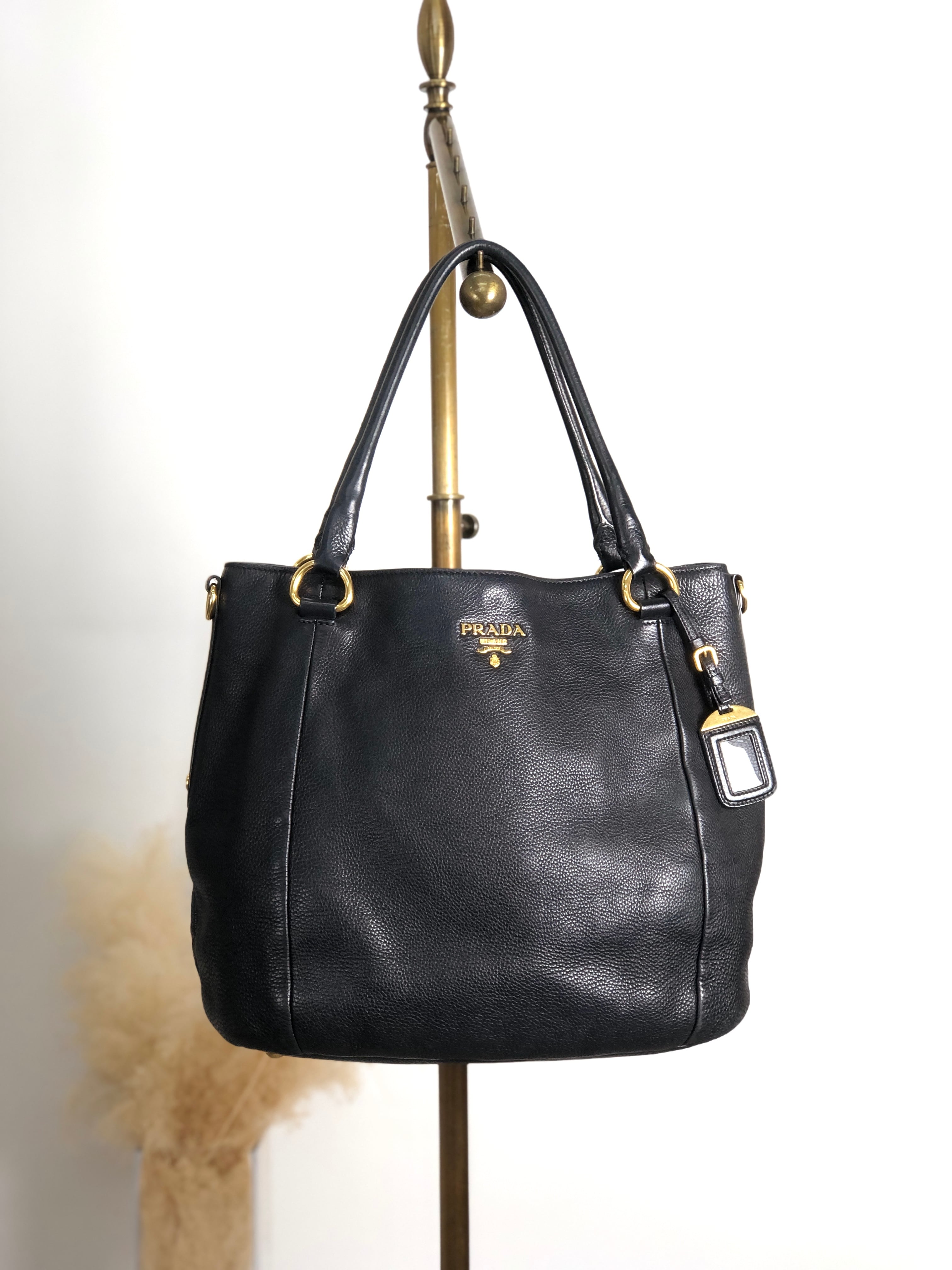 PRADA プラダ トートバッグ ブラック ロゴ レザー vintage ヴィンテージ オールド f7udbt