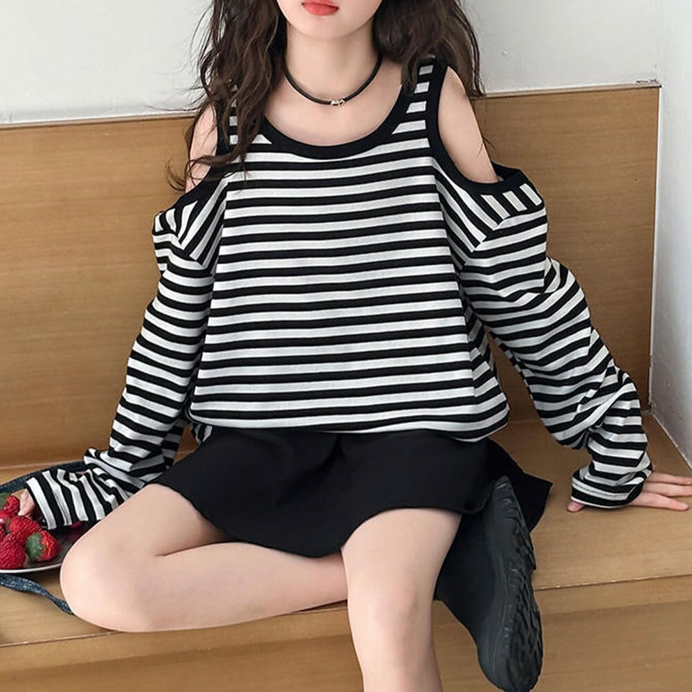 【送料無料】 子供服 女の子 肩開き スウェット シャツ 長袖 春秋 韓国 おしゃれ ボーダー柄 オフショルダー かわいい カジュアル 小学生 キッズ ゆったり 韓国ファッション 大人可愛い 大人女子