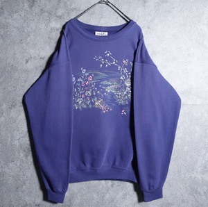 Navy floral garden design sweat