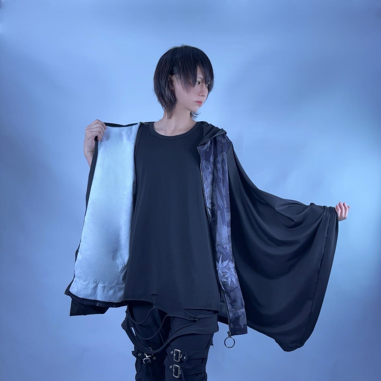 【専用】袖川様 先着39点限定サンキューセール》着物風袖ZIP OUTER【黒紅葉】 | NIER