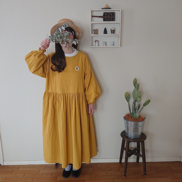 ナチュラルワンピース キイロ ハンドメイド大人服 子供服 ベビー服 Toimeme