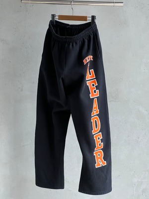 ルーズストレートプリントスウェットパンツ