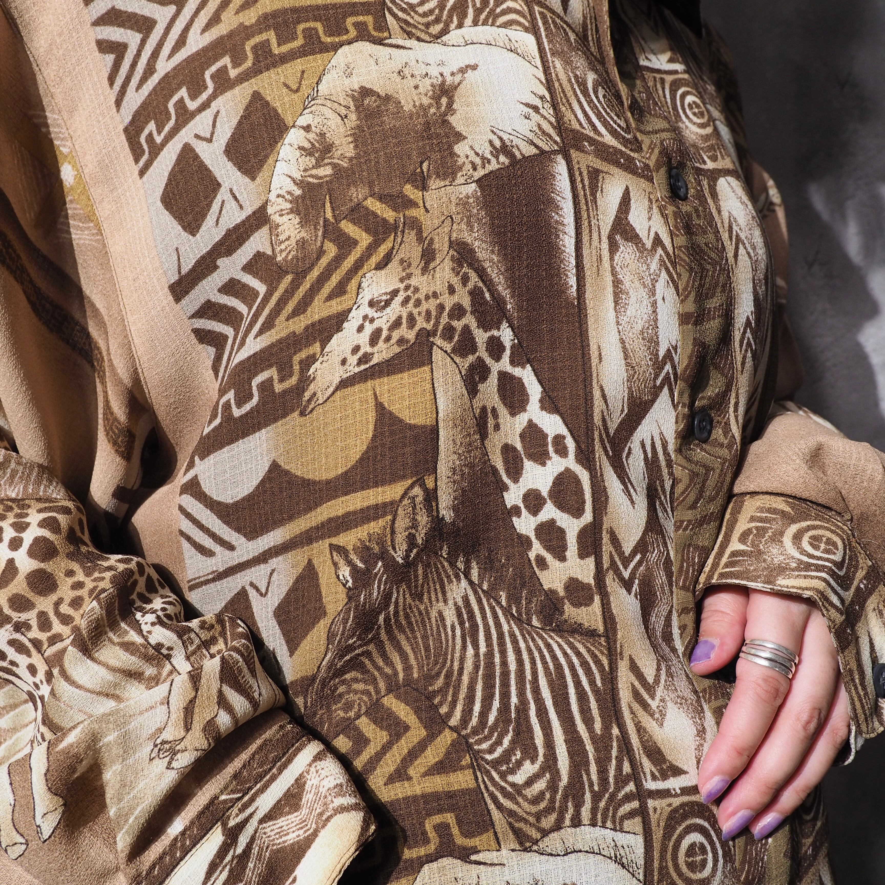 1990s African Sepia animal full pattern Design vintage Drape loose shirt