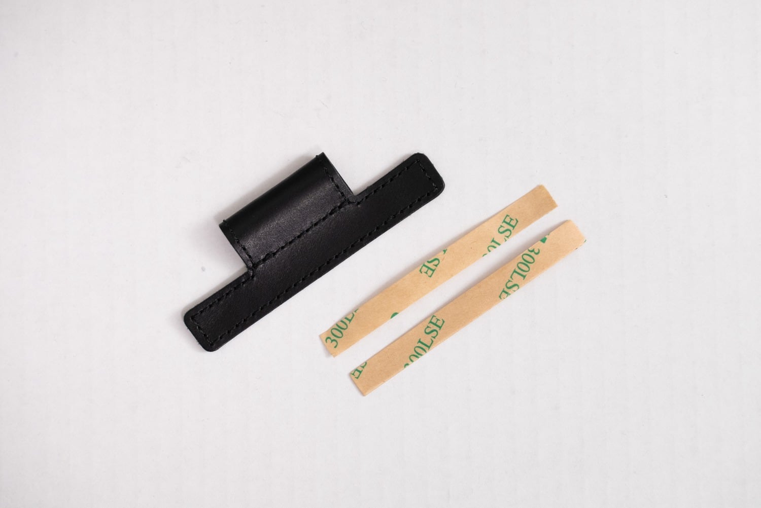 drip Leather Apple Pencil ホルダー ブラック レザー - モバイルケース