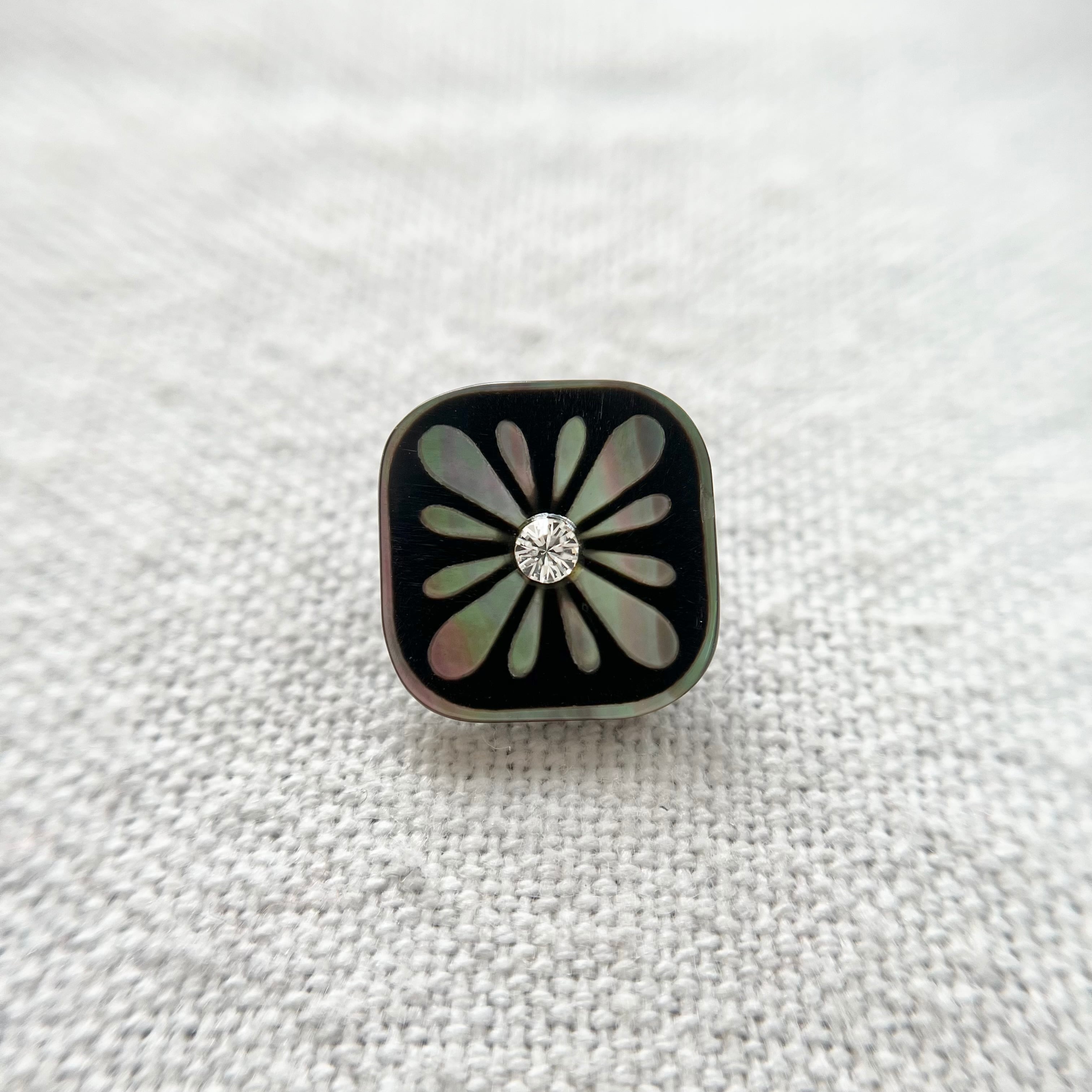 シェルボタン | Button shop kususu