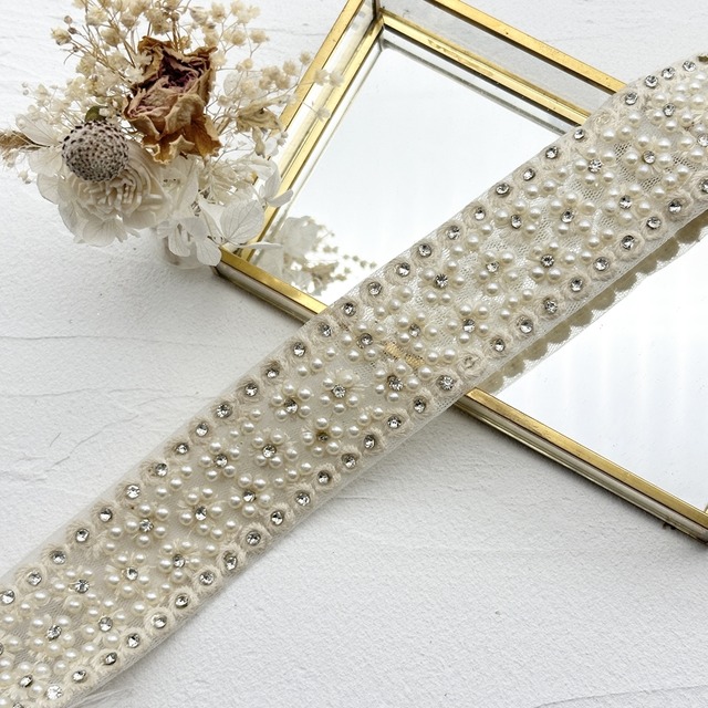 ミルキーパール　[ホワイト］インド刺繍リボン　1862