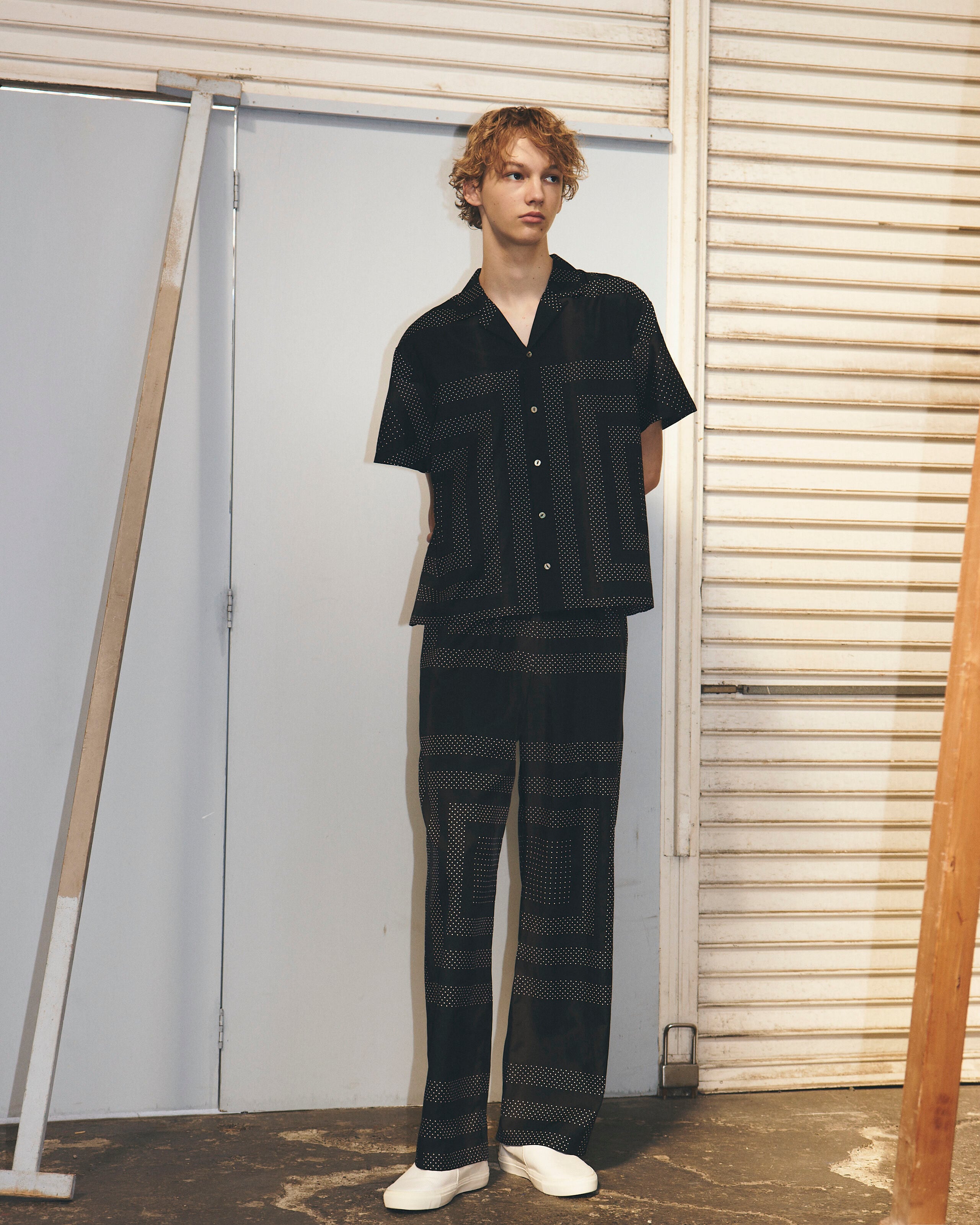 新品未使用 JUN OKAMOTO トップス 黒✖️白 ノースリーブ JUN OKAMOTO