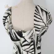 フラダンス 衣装 ワンピース ドレス ホワイト系 モンステラ柄 植物柄 ハワイアンプリント ハワイアン アロハ フラ ダンス レッスン 練習 フリル 付け袖 袖付き セット ブラック系 白 黒 華やか かわいい おしゃれ 上品 大人っぽい モノトーン フラダンス レッスン用ドレス エレガント ふんわり おしゃれ着