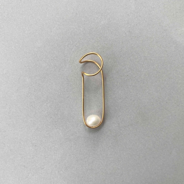 Pearl dangle ear cuff gold