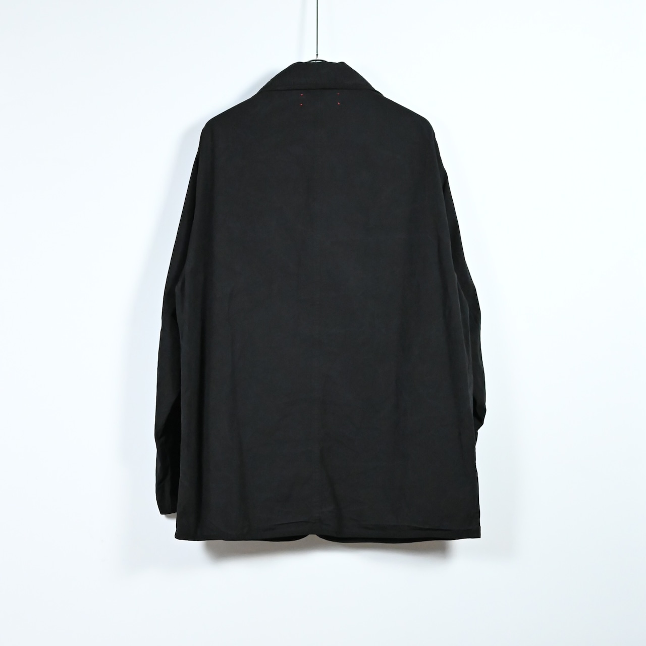 barbell object / piping jkt