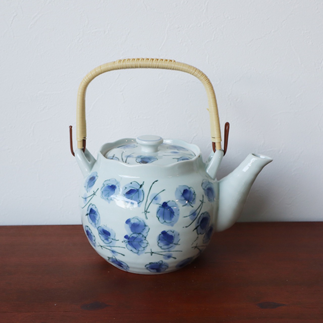 【アウトレット】有田焼　ダミ松葉　六兵衛８合土瓶