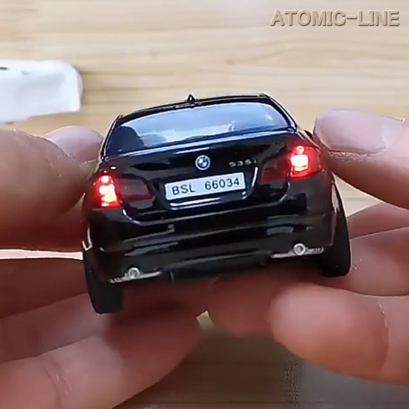 BMW 5シリーズ 535i 1/32 ミニカー 全3色 ライト点灯 エンジンサウンド