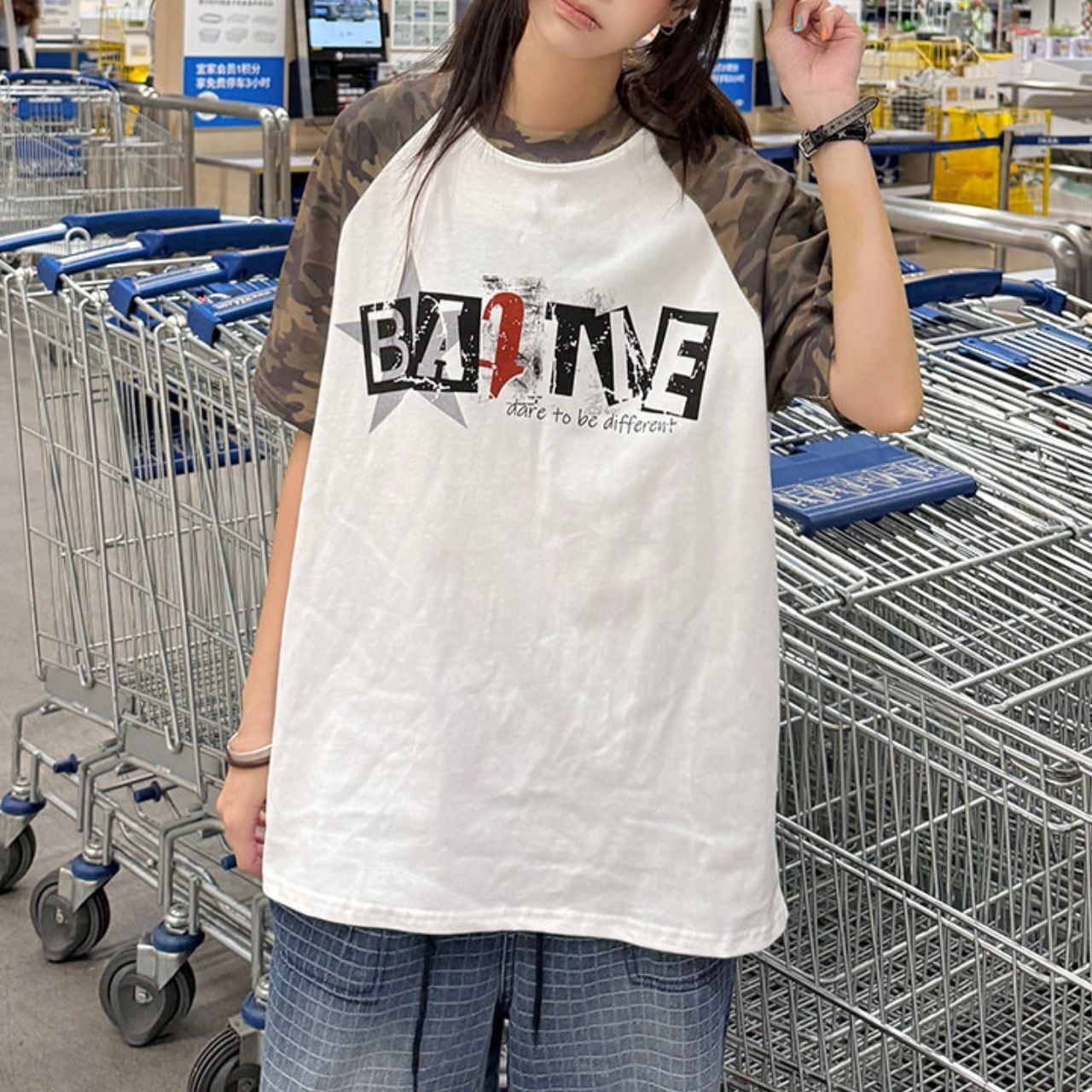 カモフララグランレタリンググラフィックTシャツ 2col R02427