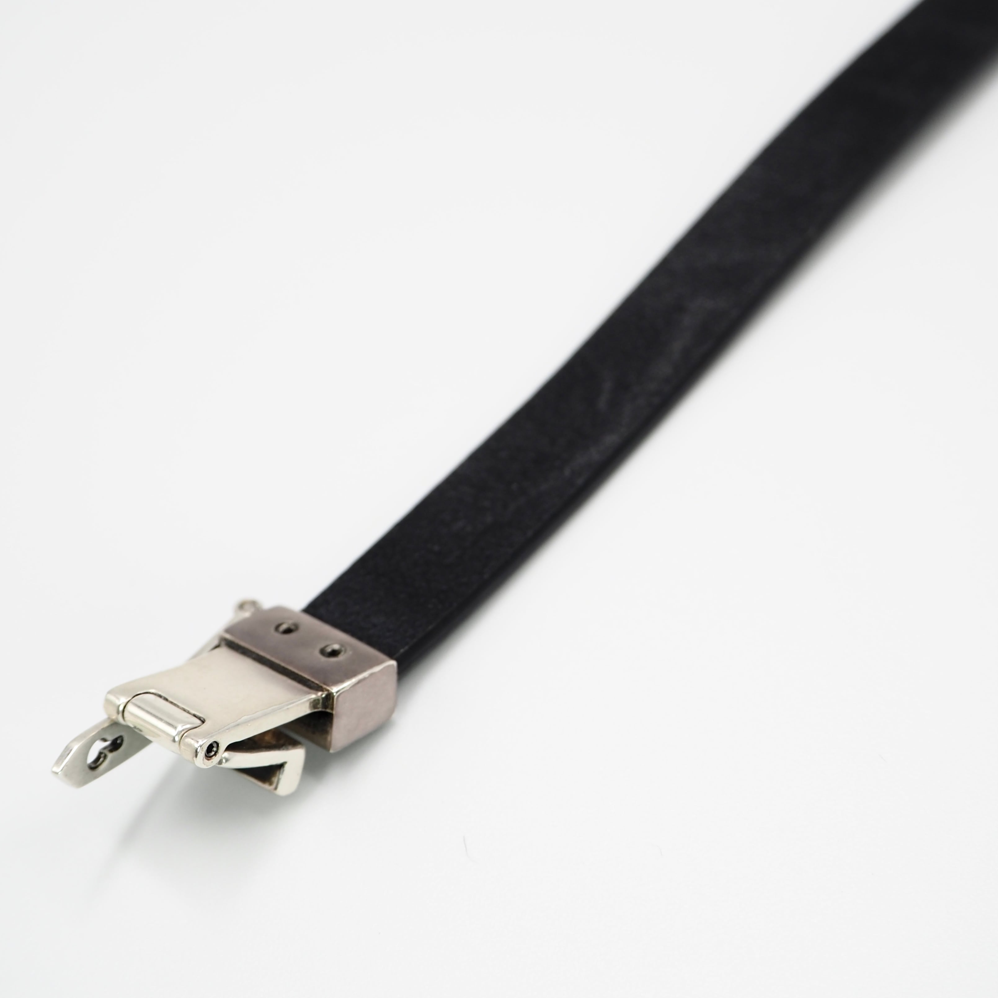 SAINT LAURENT レザーブレスレット シルバー ブラック サンローラン