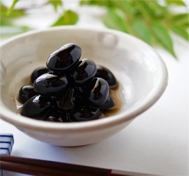 Kyoto amanohashidate Black Bean Salt Bean Cake (2 pieces)※For international shipping, please click here.