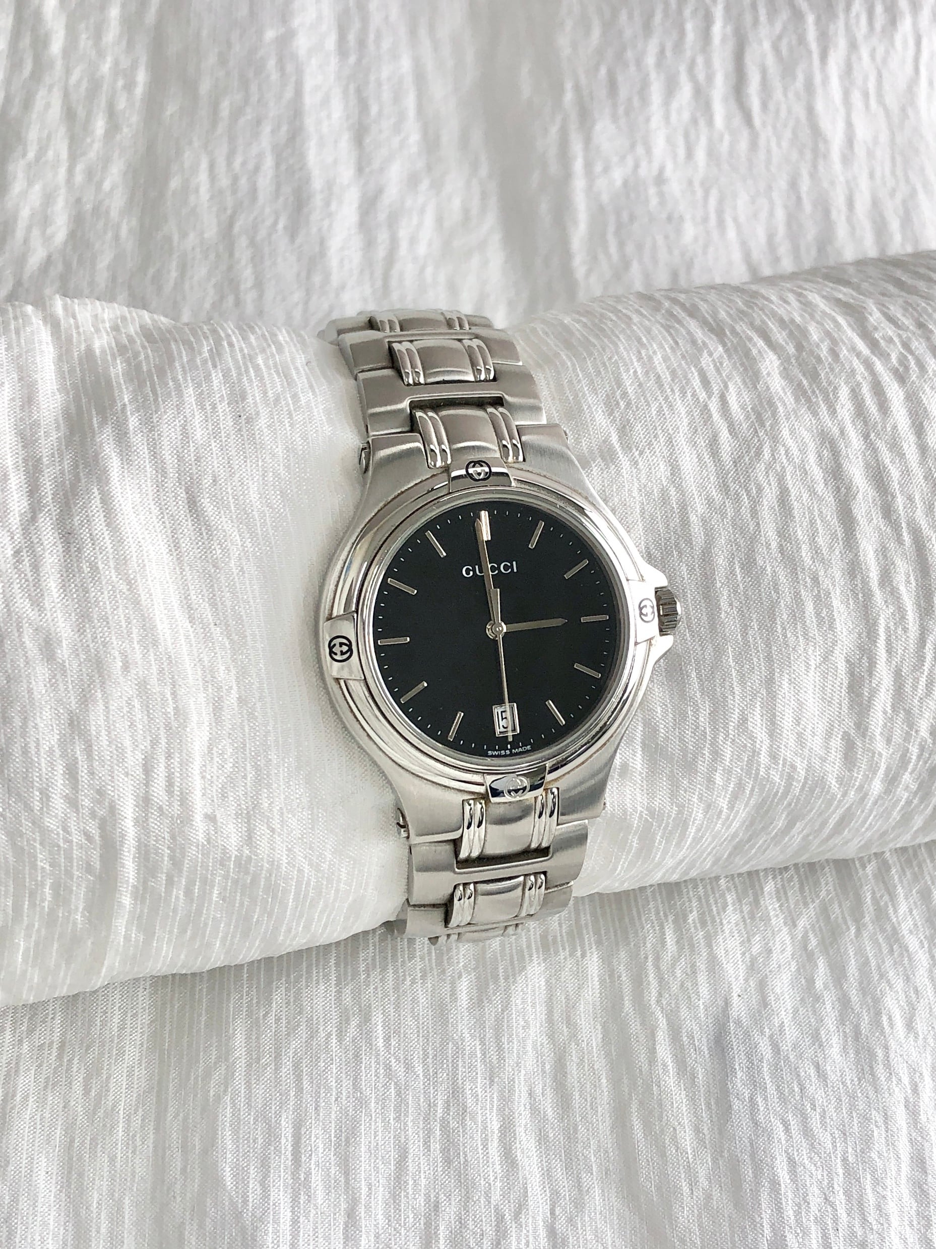 GUCCI グッチ 腕時計 シルバー ステンレススチール クウォーツ 9040M