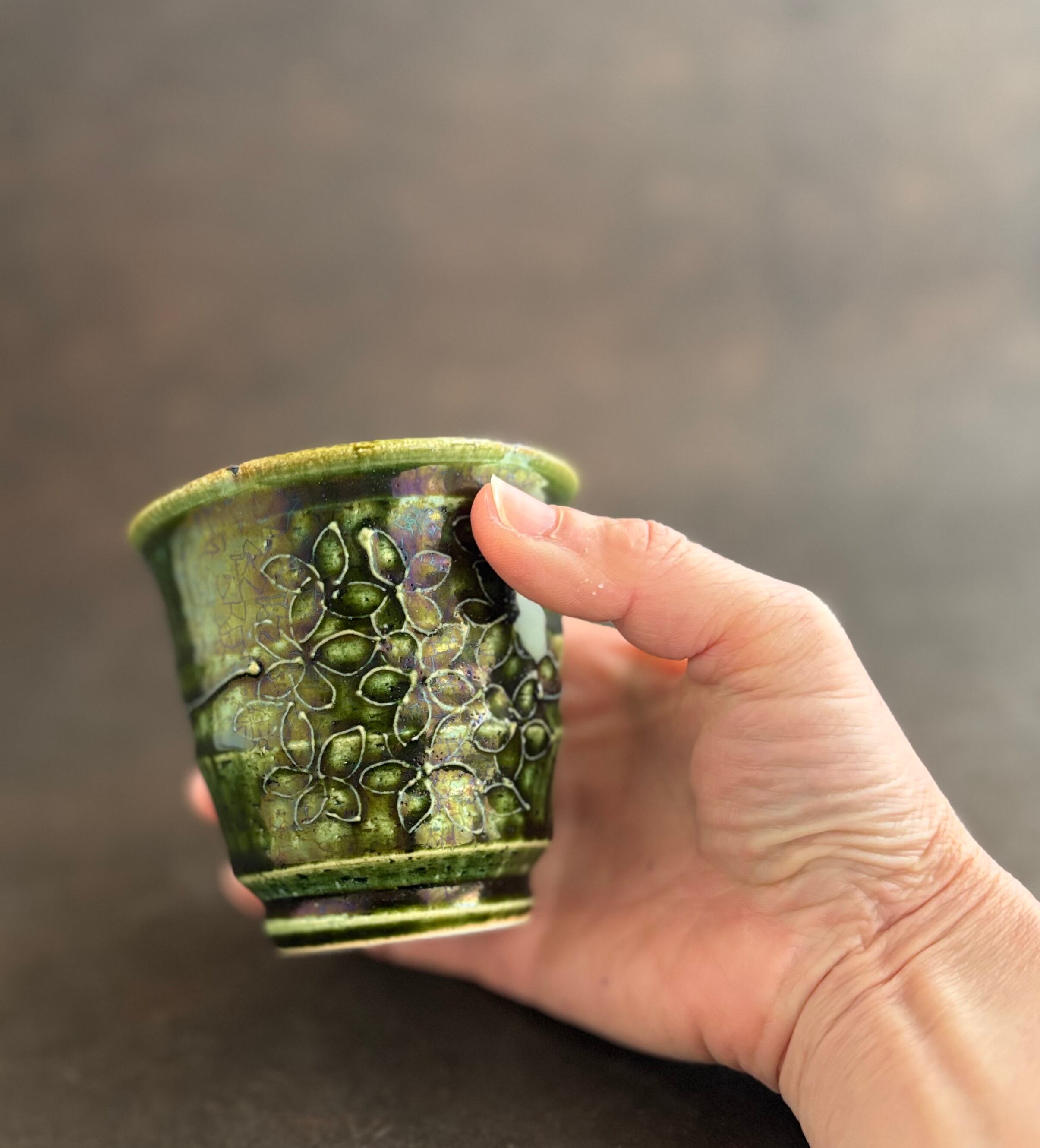 土和のルリエフ　織部花形湯呑み