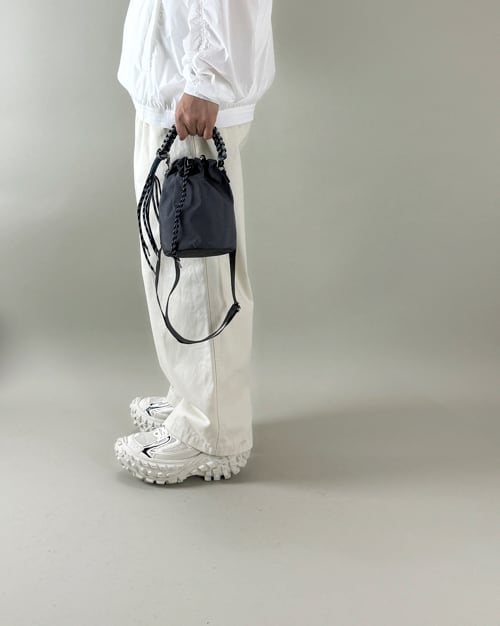 zattu : LUGUN (ルーガン) | Onthebooks