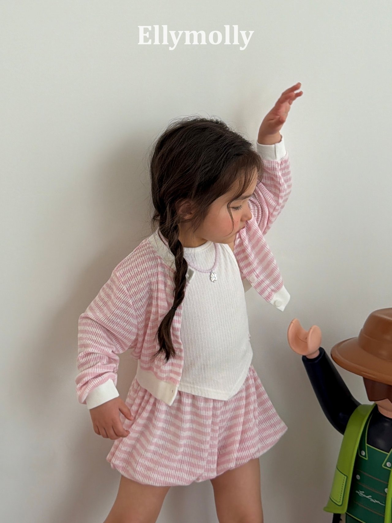 [ELLYMOLLY] Veryform Cardigan / [엘리몰리] 베리폼가디건