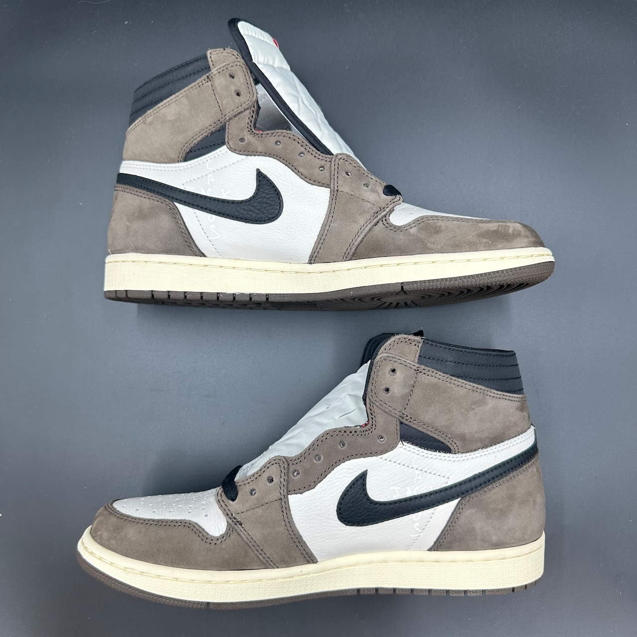 ×TRAVIS SCOTT AIR JORDAN 1 RETRO HIGH OG TS SP CD4487-100