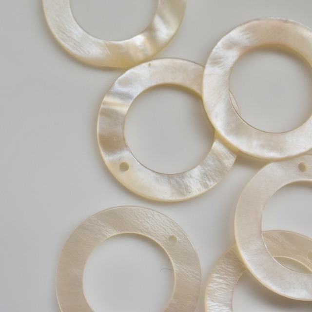 ◯シェル調サークルチャーム 2個 29㎜