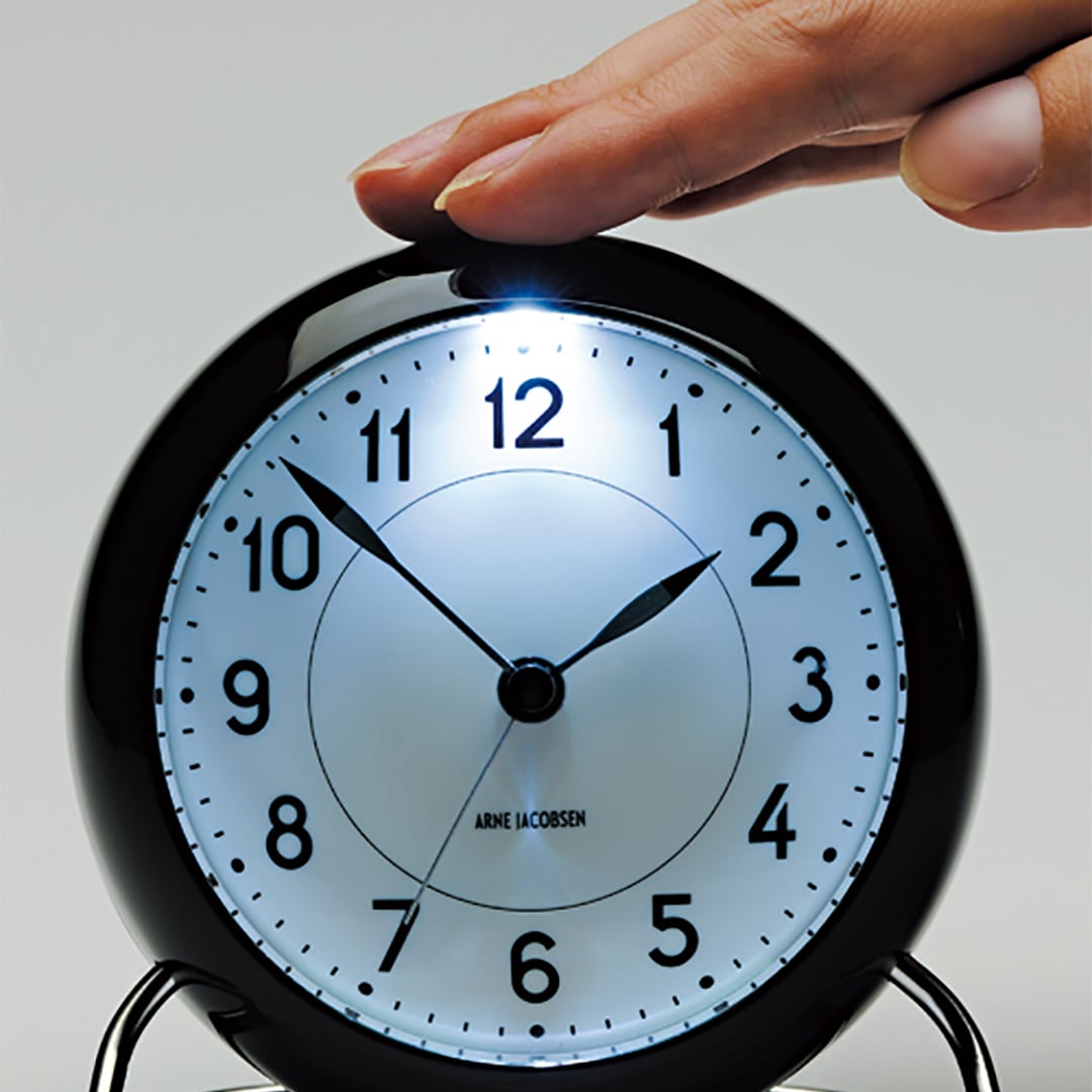 TABLE CLOCK CityHall 43673 ブラック［ARNE JACOBSEN］ | REAL Style