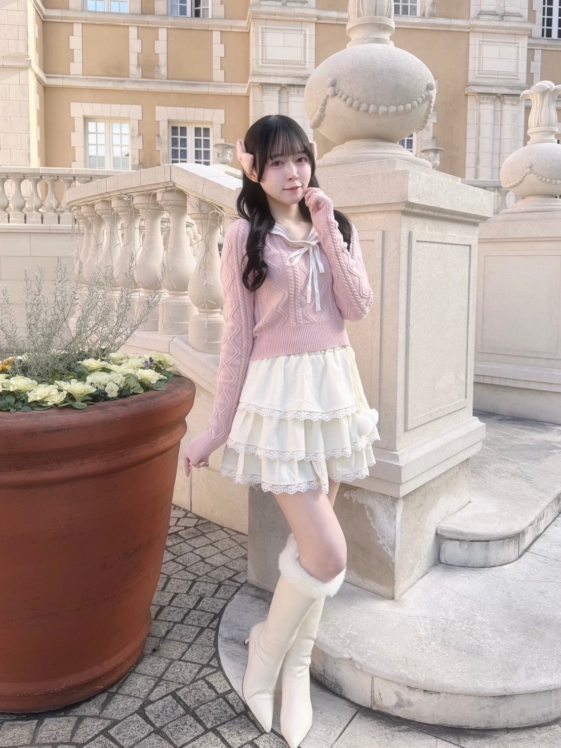 fur trimming pointed boots