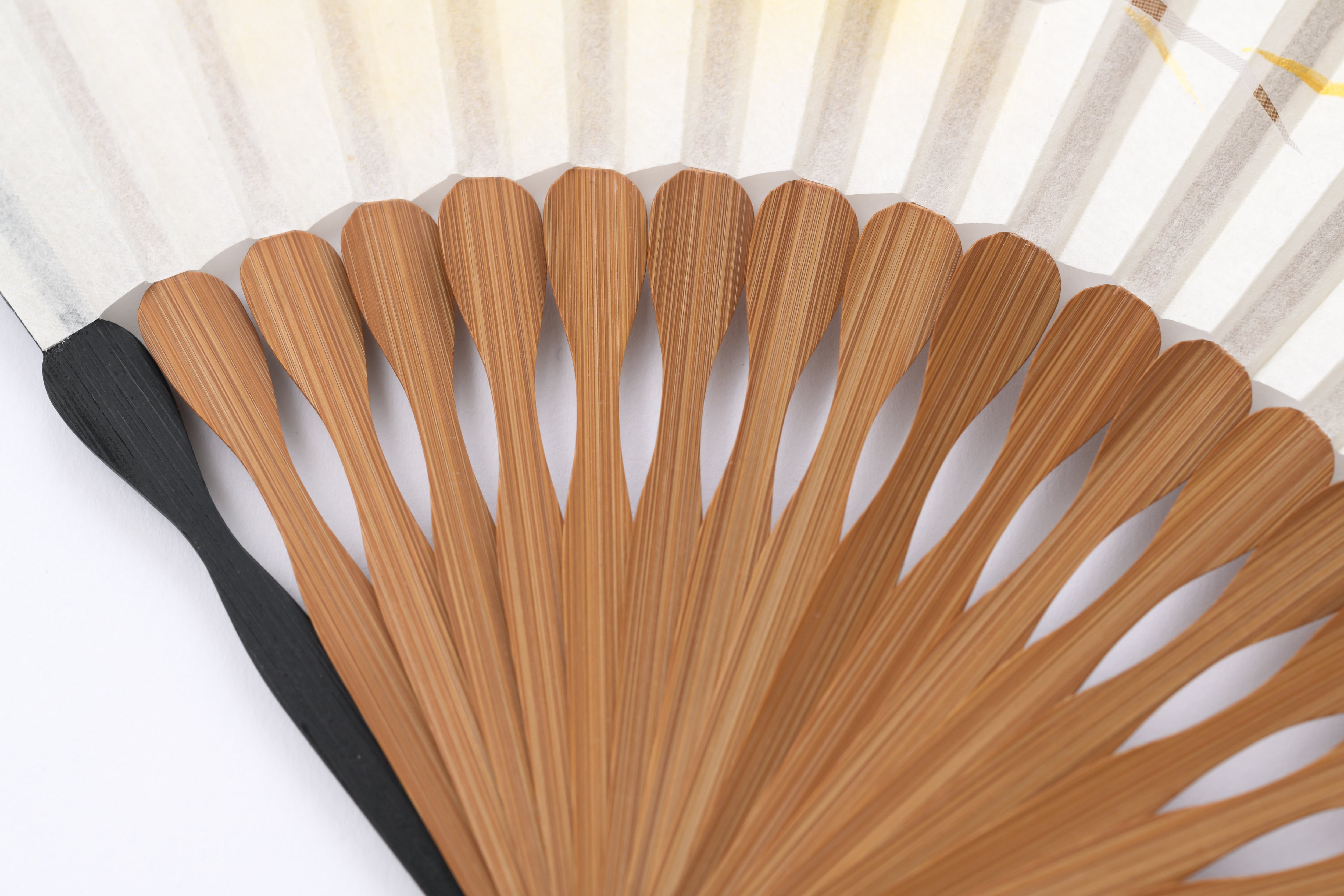 純銀製　扇　兎 ポイントスカシ うさぎ・白 | 紗月扇 京都【オンラインショップ