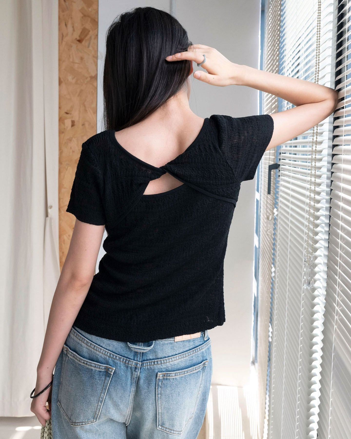 Twist-Back Cutout Knit Tee