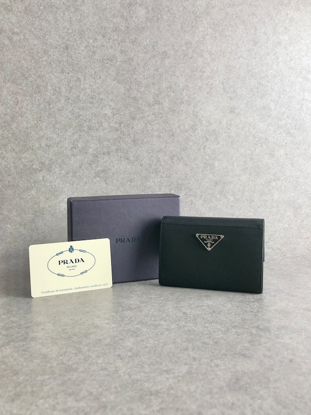 PRADA プラダ 財布 ブラック トライアングルロゴ ナイロン 3つ折り vintage ヴィンテージ オールド d6ehtk