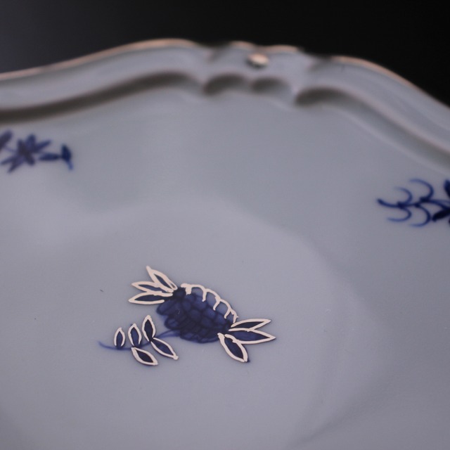 小花プラチナ　四方輪花重