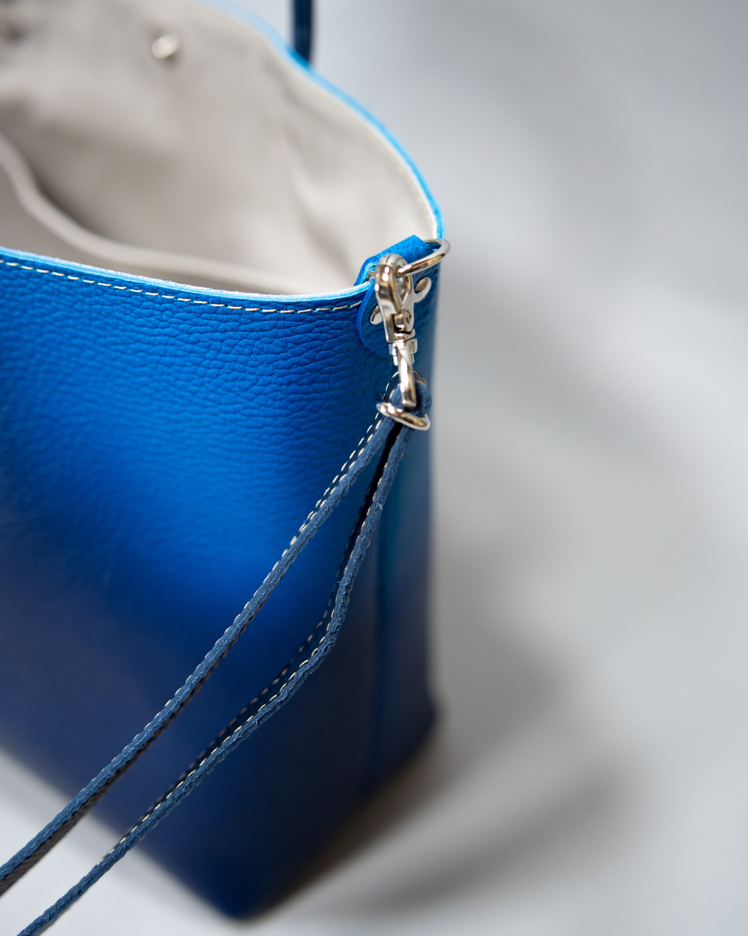 SOMEA brume × CREAM COMPANY harada タンゴブルー レザートートM