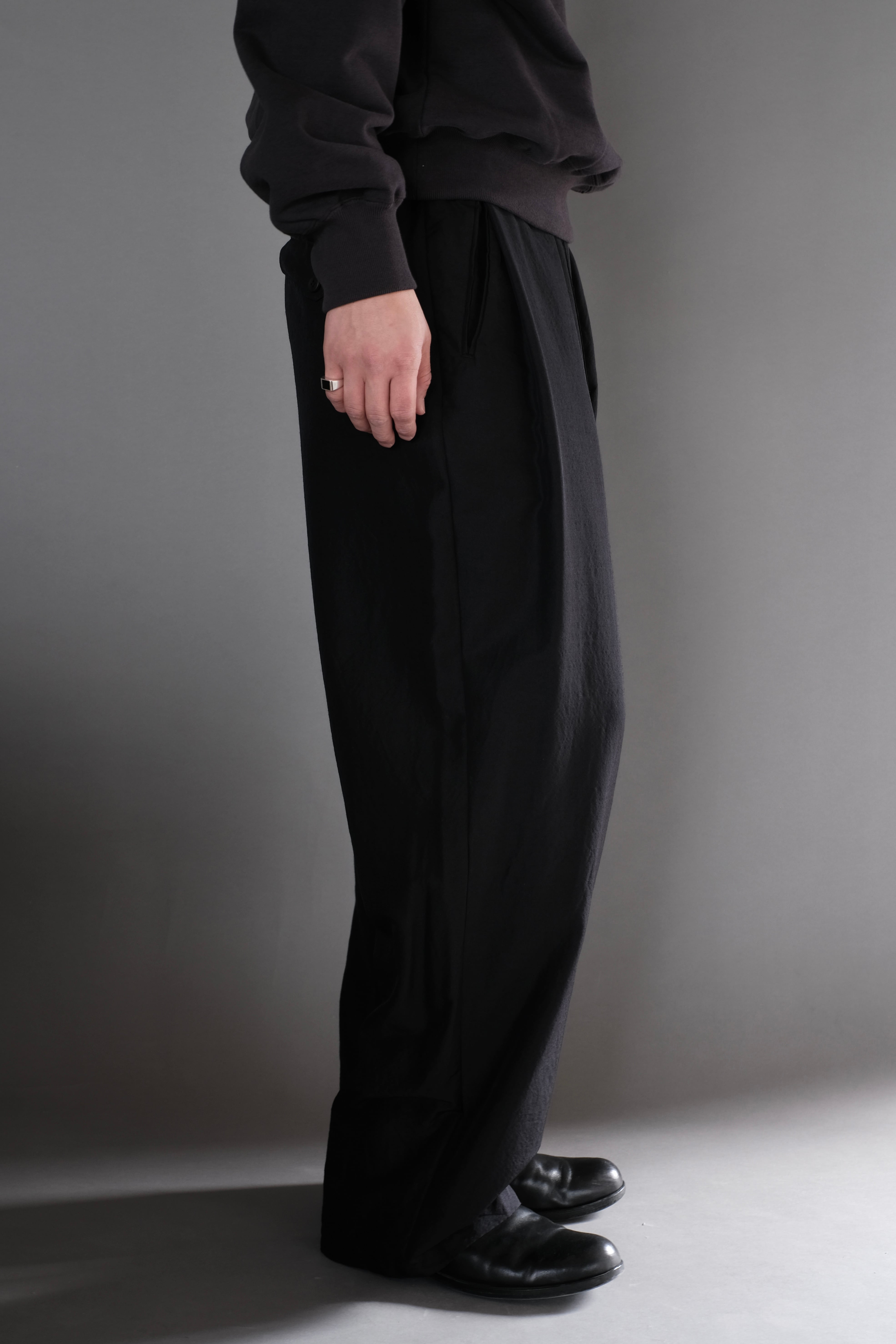 ULTERIOR / WASHED WOOL SILK TWILL DRAWSTRING PANTS | LIVING
