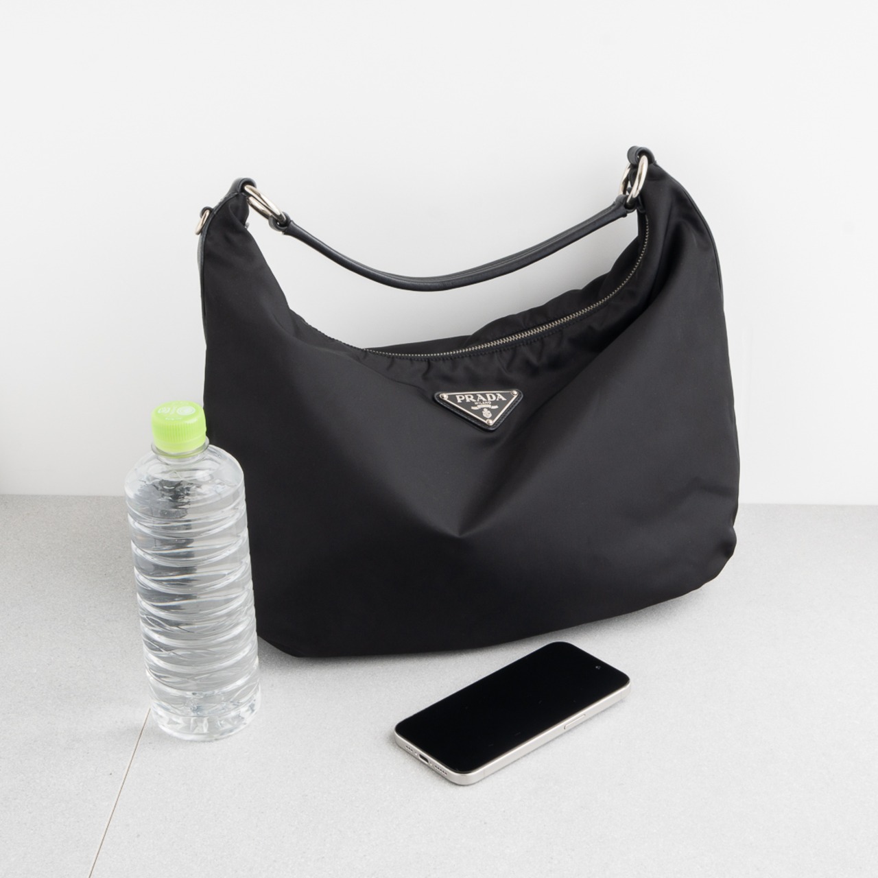 プラダ ショルダーバッグ ブラック ナイロン ヴィンテージ