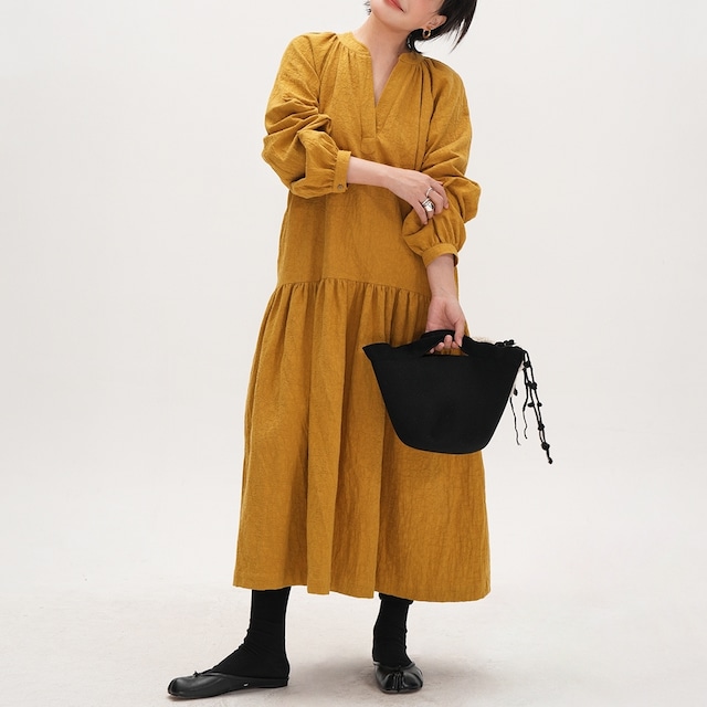 V-neck design yellow one-piece V-neck design yellow one-piece