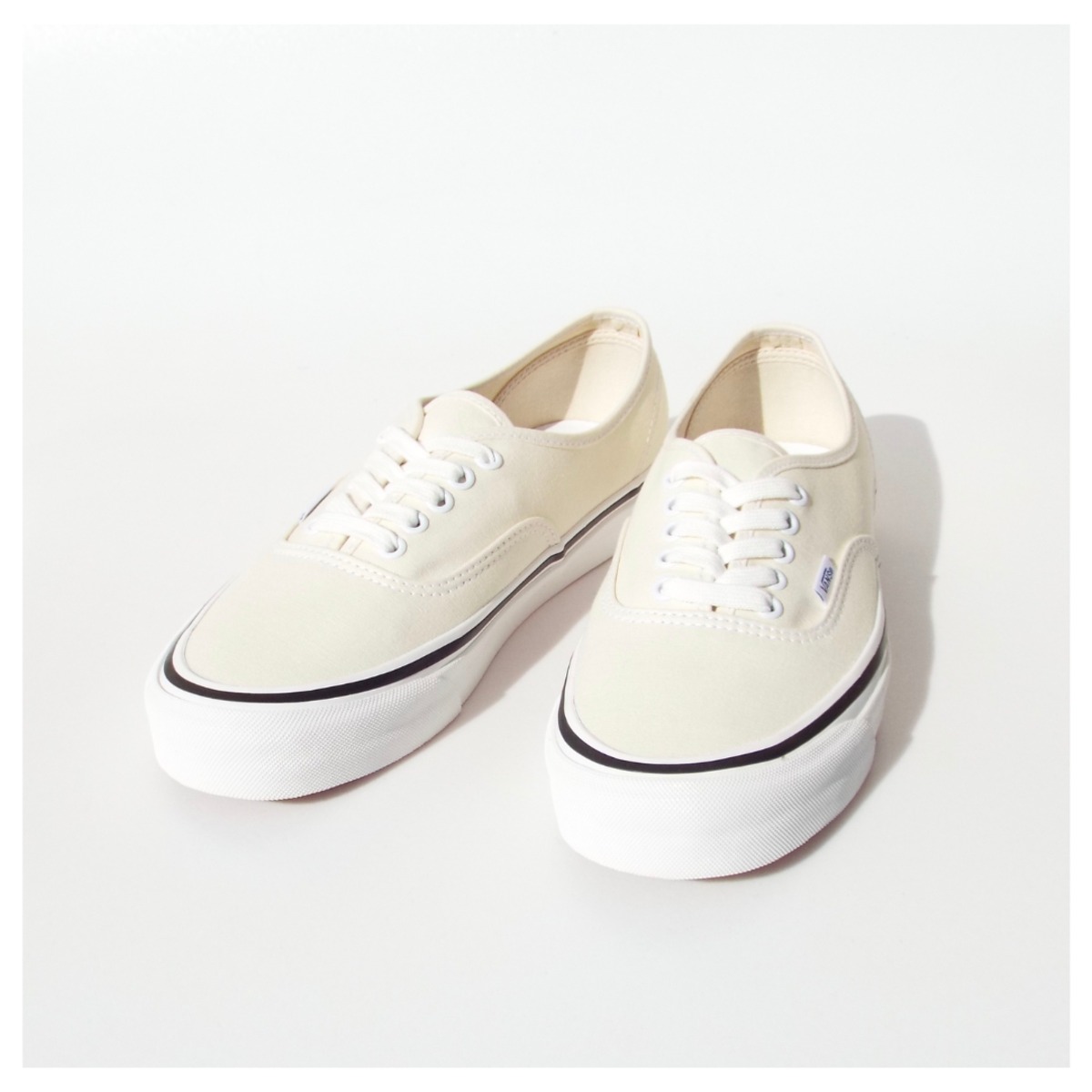 vans authentic 44 dx anaheim factory classic white