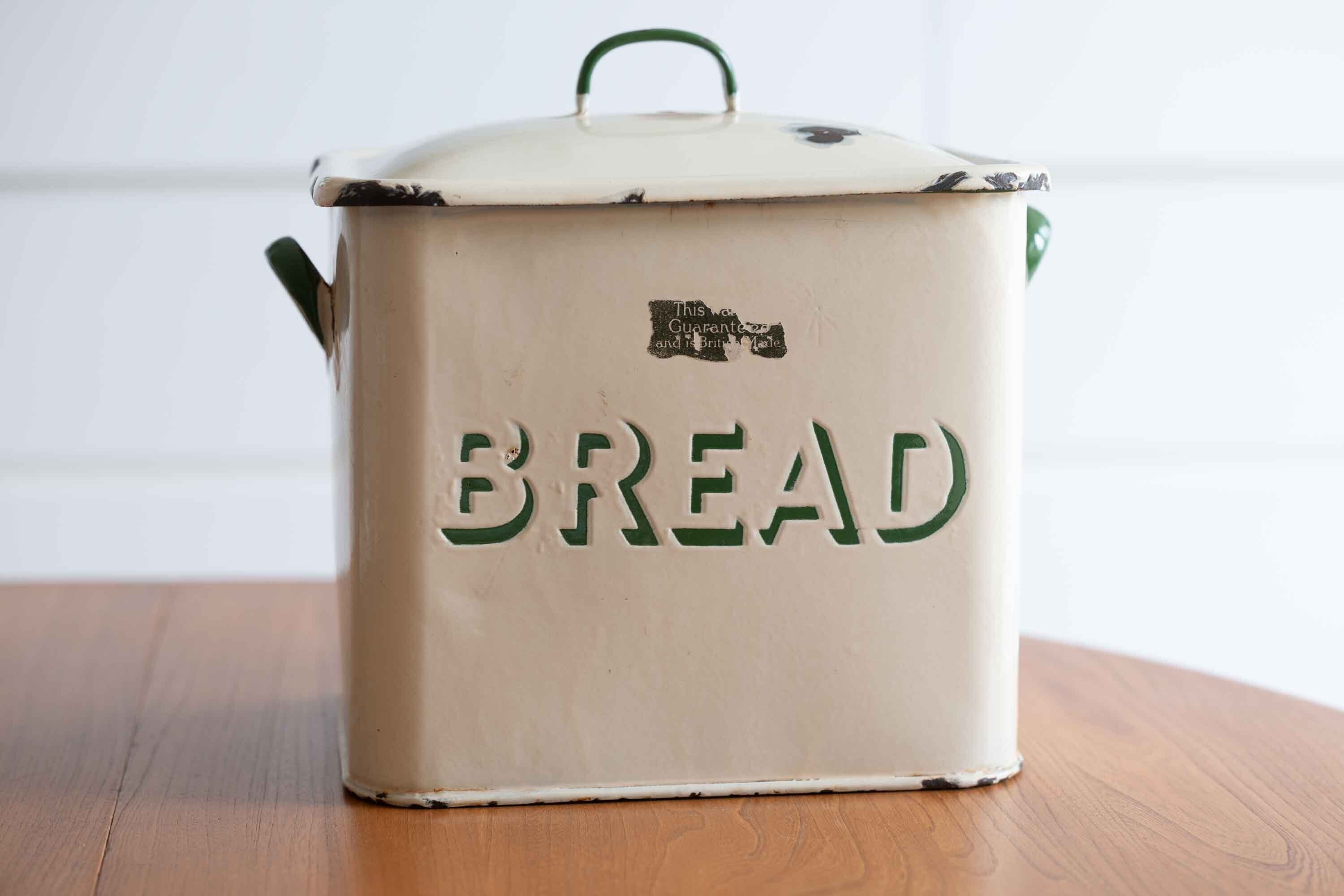 英国アンティーク ブレッド缶 グリーンカラーのアクセントが素敵です! No.1