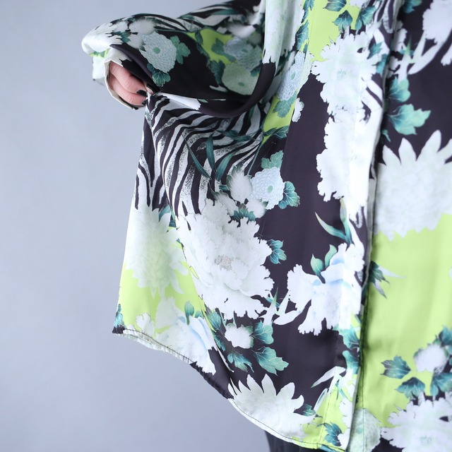 beautiful flower art pattern over silhouette fry-front minimal design shirt